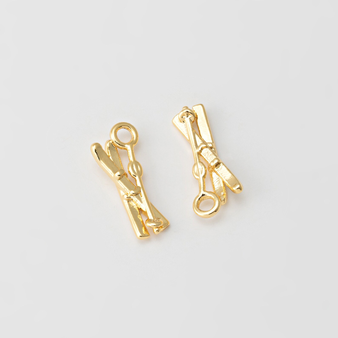 Golden skis
